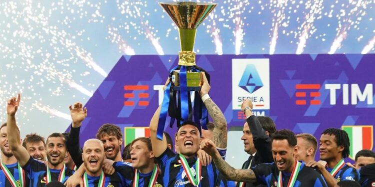 Inter, la capacità tra Kpmg sul  del esaurimento americano Oaktree