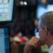 Spaurauracchio default Usa affonda le borse europee, Milano la inferiore