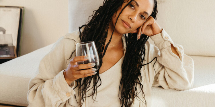 The 30 Best Linen Clothing Items You Need con Your Closet