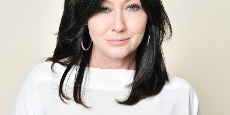 Shannen Doherty’s Cancer Journey, per mezzo di Her Own Words