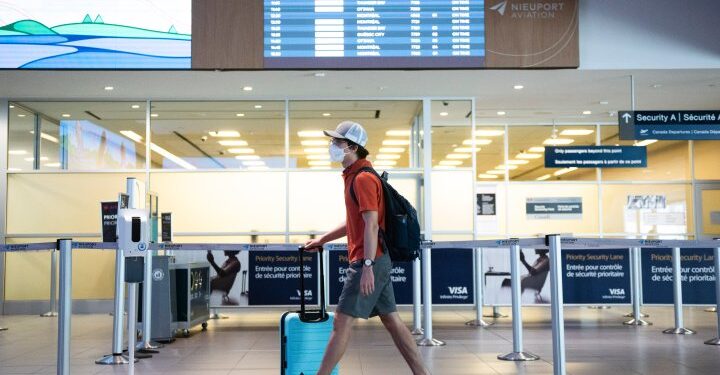 CrowdStrike outage: Canadian flights, health care disrupted after faulty update