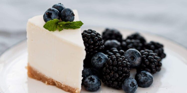 Easy Vegan and Gluten Free Cheesecake Recipe