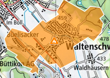 Starke Rauchentwicklung bei Brand  Waltenschwil