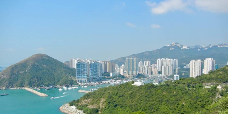 Traveling with Friends: How to Avoid Disaster