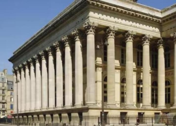 Francia, analisti positivi sui mercati: «Fuga Le Pen evita il peggio»