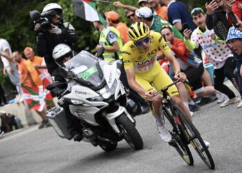 Tour 2024, stanotte fermata 18 e Pogacar né rischia: tratto e diretta tv