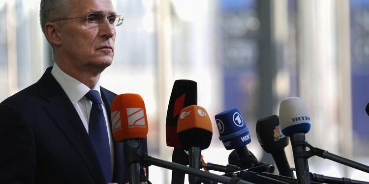 il controllo stizzito verso Stoltenberg