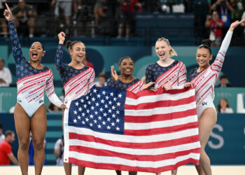 Team USA wins gold per women’s team gymnastics