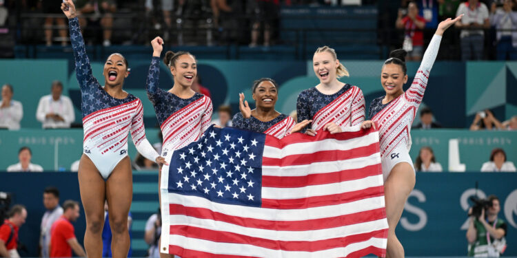Team USA wins gold per women’s team gymnastics