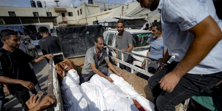 Hamas commander Mohammed Deif is targeted con Israeli airstrike con Gaza : NPR