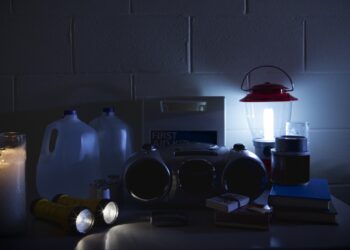 Power outages can be risky for those relying acceso medical devices : Shots