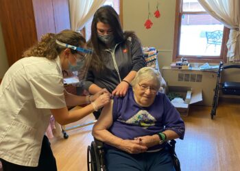 Nursing homes falling farther behind  vaccinating patients for COVID : Shots