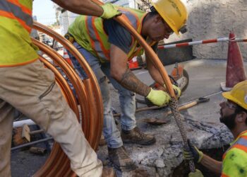 Lead pipe rules luce debate — and tight deadline : Shots