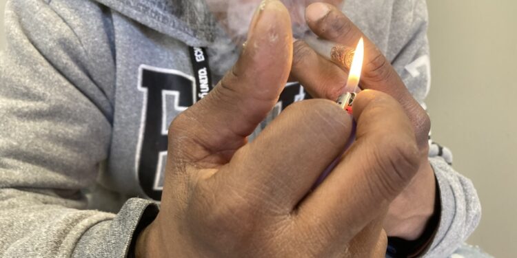 Stimulant users caught up sopra fatal ‘fourth wave’ of opioid epidemic : Shots