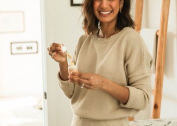 The Best Retinol for Sensitive Skin: Pros Weigh Sopra